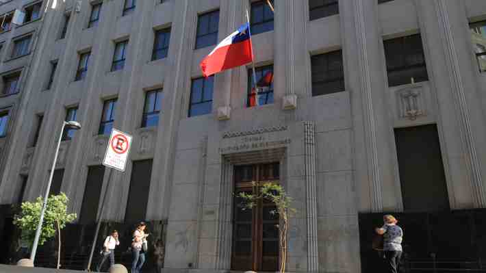 Los abogados que representarán a los partidos ante el Tricel por candidaturas impugnadas por el Servel