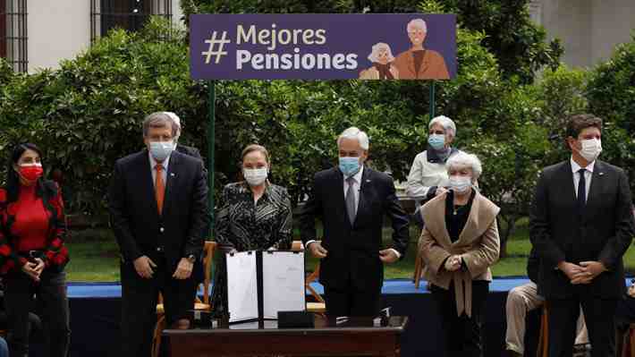 Presidente pone discusión inmediata a ley corta por pensiones y pide al Congreso no "dejar esperando" a adultos mayores