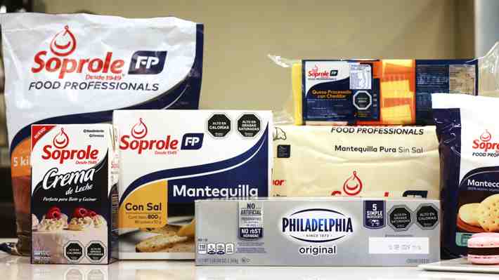 Productores de leche reconocen preocupación por anuncio de venta de Soprole y aseguran estar "atentos" a operación