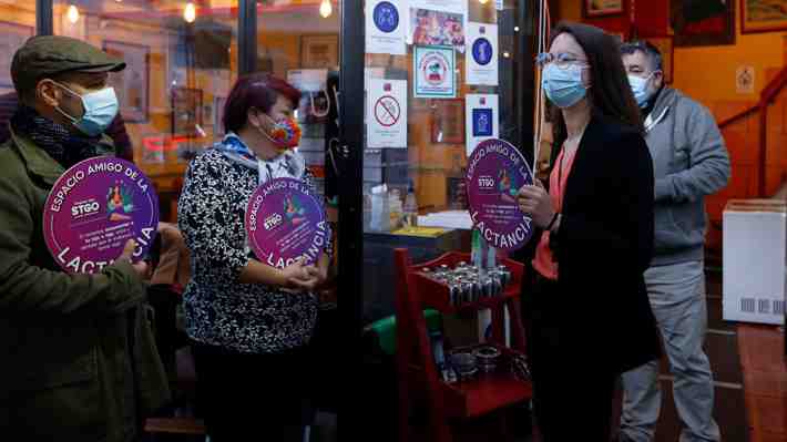 Alcaldesa Hassler defiende entrega de permisos a comercio ambulante en Santiago centro y responde críticas