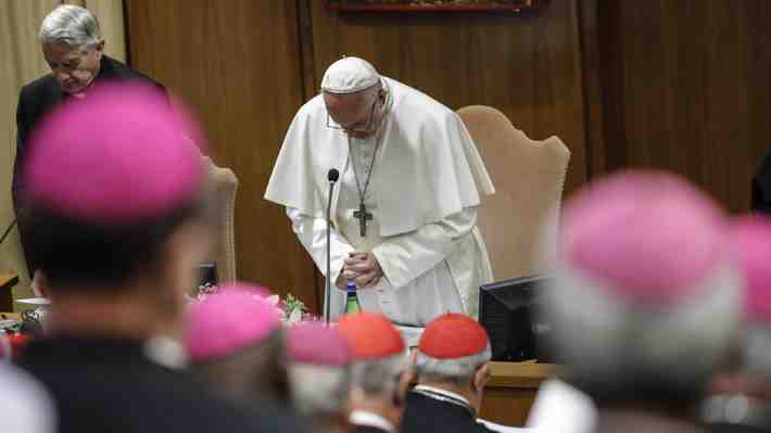 Revelan que más de 216 mil personas fueron víctimas de abusos en la iglesia francesa