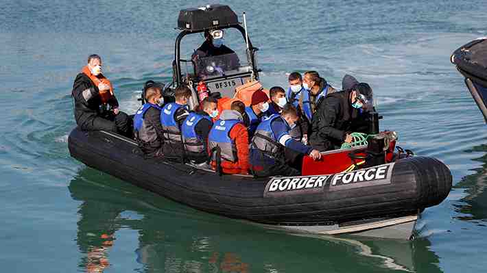 Sube la tensión entre París y Londres: 1.115 migrantes han cruzado el Canal de la Mancha en solo dos días