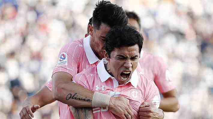 Católica resistió con 9 jugadores y ganó a Wanderers un duelo lleno de dramatismo... Ahora va por una "final" ante Colo Colo