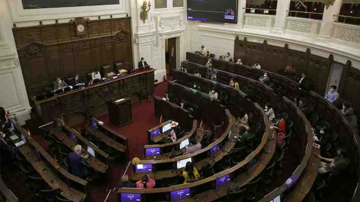 La tensa discusión en la Comisión de Sistemas de Justicia de la Convención por minuto de silencio ante los hechos en Tirúa