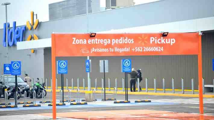 Sernac presenta demanda colectiva contra Walmart por incumplimientos en compras online