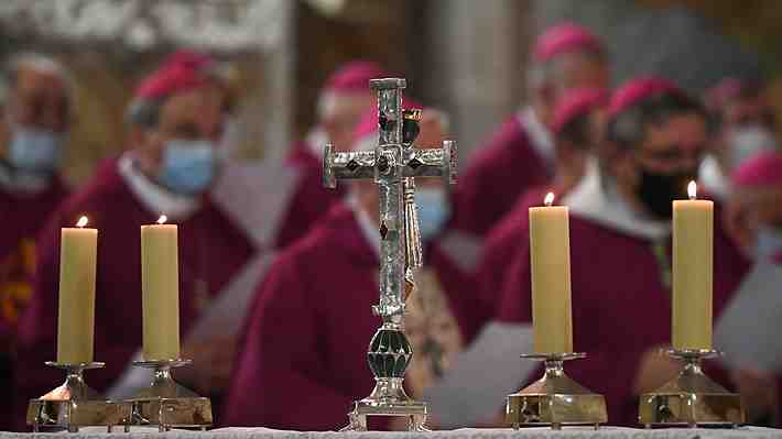 Obispos de Francia reconocen "responsabilidad institucional" de la Iglesia católica en casos de abusos de menores