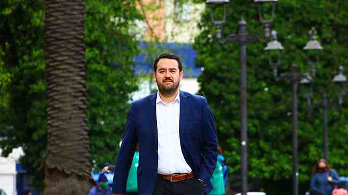 Gobernador de La Araucanía: "Lo ideal es no tener militares en la zona, pero hemos visto labores de las policías sobrepasadas"
