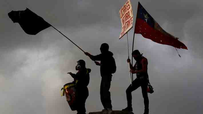 Del "fin del octubrismo" a las demandas pendientes: Cómo se asoma la configuración del "nuevo" Chile tras las elecciones