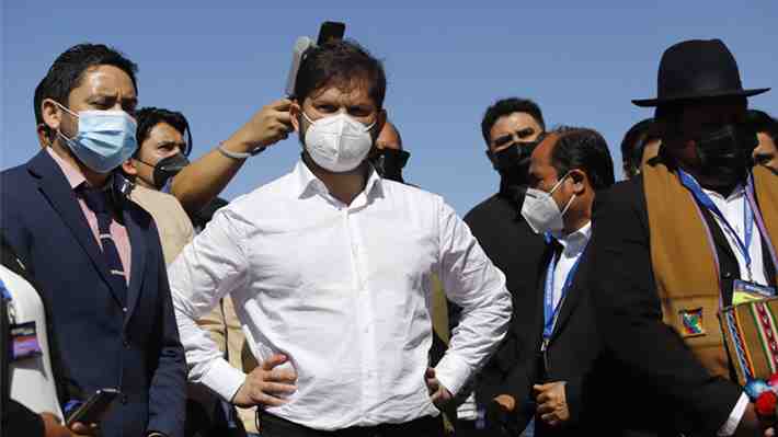 Boric en el norte: Arremete contra el Gobierno por seguridad y dice que regularizar migración "es tremendamente importante"