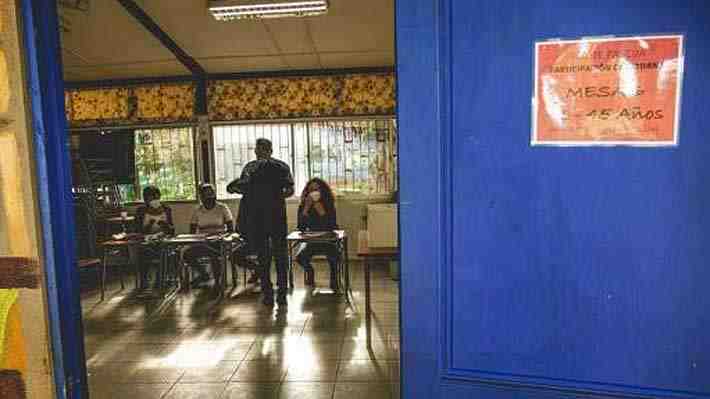 Consulta para reabrir el turismo en Rapa Nui concita más votantes que la primera vuelta presidencial