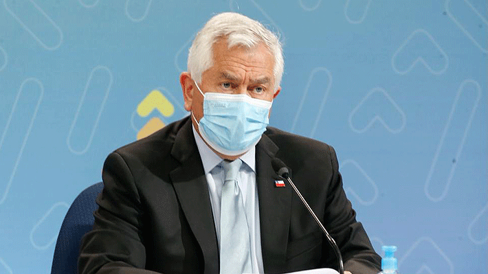 Salud cifra en 30 los contagios de Ómicron: Nuevos casos corresponden a "un mismo grupo proveniente de EE.UU."