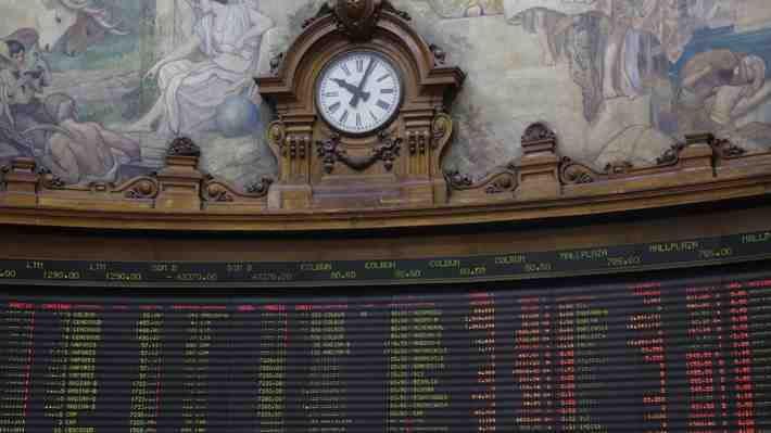 Bolsa de Santiago cierra con una ganancia anual de 2,9% en año marcado por la volatilidad