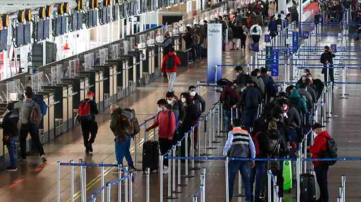 "No hay anuncios de cierre de fronteras, ni nada más estricto": Minsal descarta cambios ante avance de Ómicron