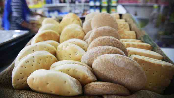 Se modera alza de la inflación en Chile: IPC varía 0,3% en febrero y escala la mitad de lo esperado