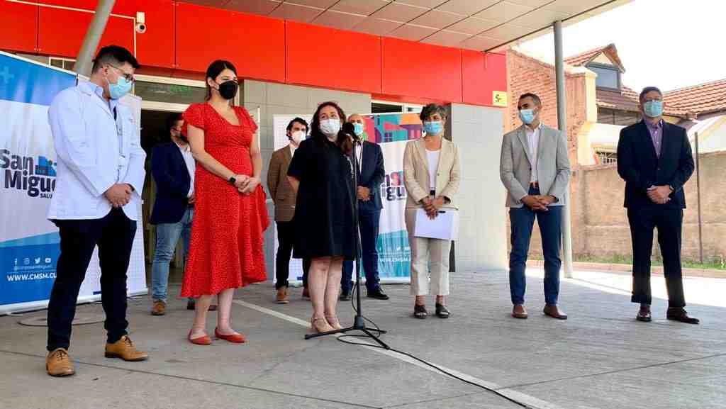 Ministra de Salud anuncia que mantendrán alerta sanitaria y una "nueva institucionalidad" para generar "decisiones transparentes"