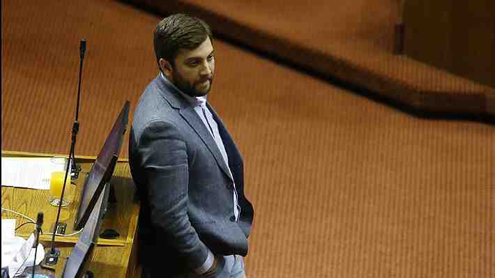 Presidente de la Cámara espera que "pronto" el Gobierno decida si el royalty minero o "súper ricos" estarán en reforma tributaria
