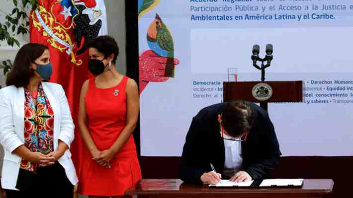 Presidente Boric firma Acuerdo de Escazú: "Nos hemos demorado más de la cuenta y hoy enmendamos el rumbo"
