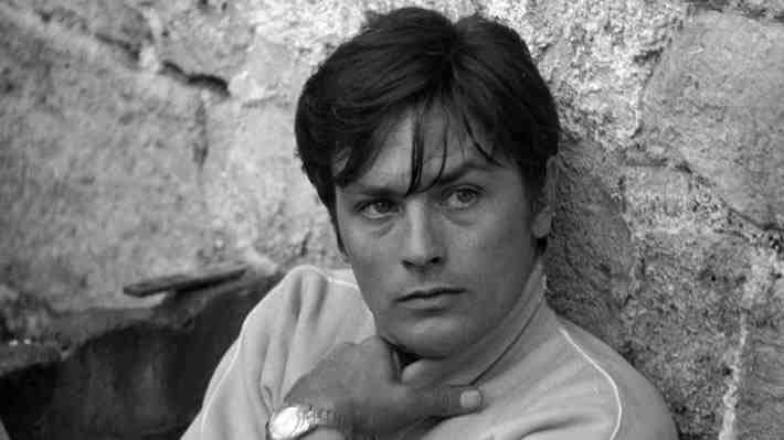 Actor Alain Delon, de 86 años, le pidió a su hijo mayor que se encargue de su eutanasia