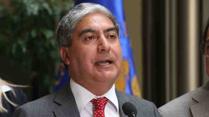 UDI advierte que podría retirarse de mesa de seguridad si Gobierno insiste en indultos y crear "memorial" al 18-O