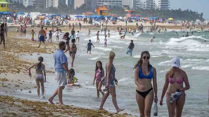 Miami prohíbe fumar en la playa, aunque la medida no rige para los cigarros sin filtro