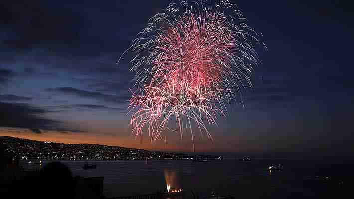 Revés para Viña y Valparaíso: DGMN No autoriza show pirotécnico en el mar para Año Nuevo