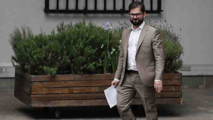 Indultos de Boric: El impacto en el diseño post Plebiscito del Gobierno y el escenario que se abre