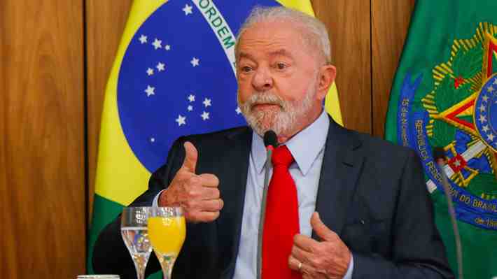 Lula asegura que bolsonaristas recibieron ayuda interna para asaltar la sede presidencial de Brasil y apunta a militares