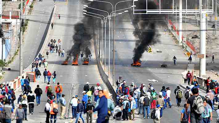 Manifestantes intentan tomarse el aeropuerto de Arequipa en medio de intensa jornada de protestas en Perú