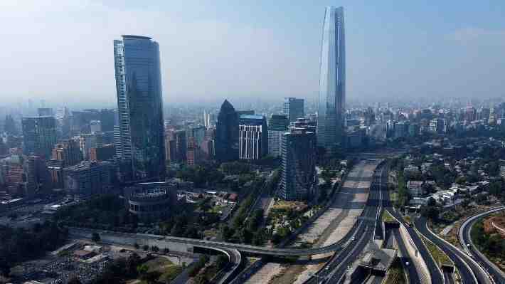 FMI rebaja estimación para Chile en 2023: Prevé que será la única economía de América Latina y el Caribe que se contraerá