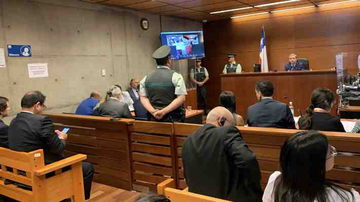 Tribunal ordena arraigo nacional para "Parived" tras audiencia de formalización por "caso relojes"