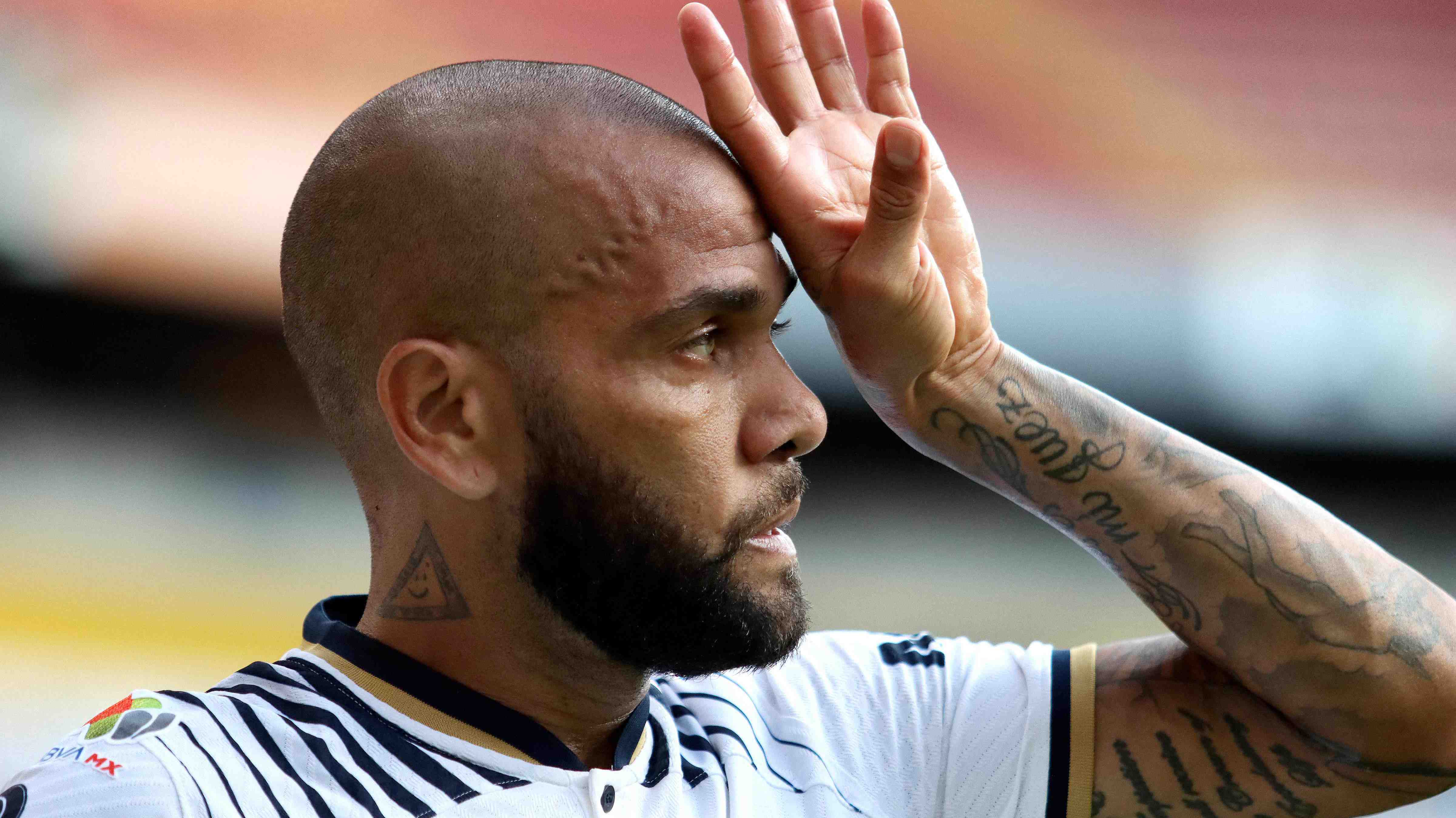 Dani Alves suma más problemas: Se filtró grave información sobre su situación económica