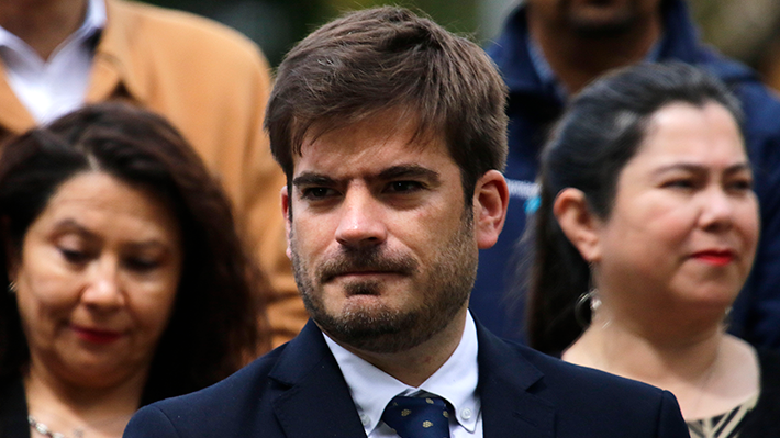 Delegado presidencial de La Araucanía informa cambio de ministro de "enlace" y detalla ataque incendiario en la zona