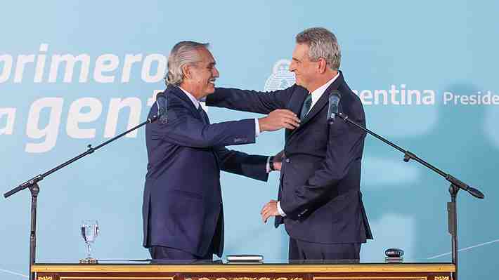Argentina: Alberto Fernández cambia a su jefe de ministros mientras oficialismo ya piensa en los comicios de octubre