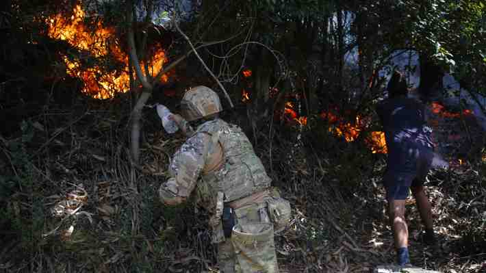 Decretan toque de queda para Coronel por incendio forestal que afecta a más de 4 mil hectáreas
