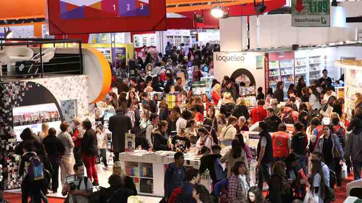 Papel de Chile en próxima Feria del Libro de Buenos Aires genera debate: Los puntos que se cuestionan