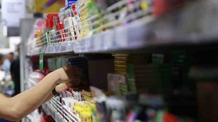 IPC cede y anota su primera caída mensual en más de dos años: ¿Cuáles fueron los productos que más incidieron en febrero?
