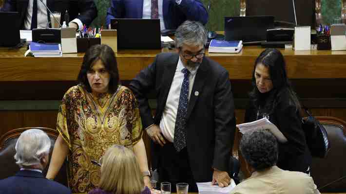 "Atraer nuevas inversiones": Las reacciones del mundo político y empresarial tras el rechazo de idea de legislar reforma tributaria