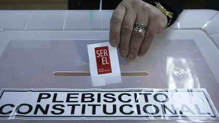 Proyecto establecerá que Servel aplique sanciones a electores que no voten, liberando a JPL