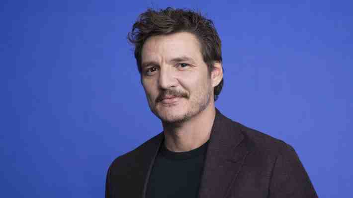 "Con Pedro Pascal no": Chilenos arremeten en RR.SS. contra dibujante estadounidense que osó criticar al actor del momento