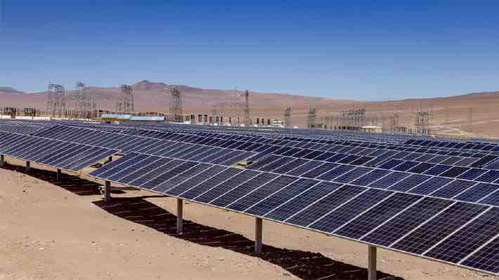 AES Andes ingresa a tramitación ambiental proyecto de energía solar con 542 MW de capacidad de almacenamiento