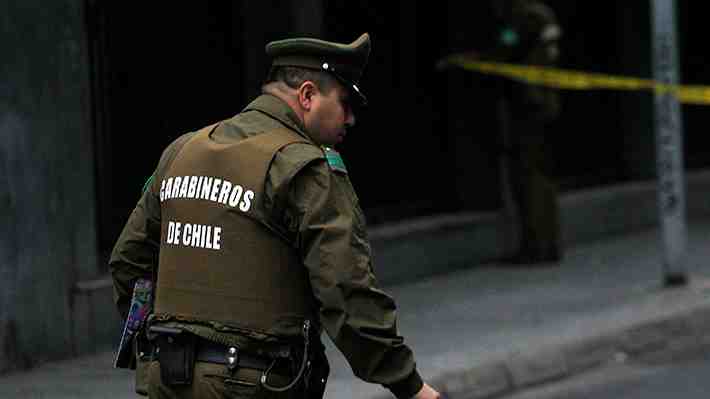 Carabineros frustra robo de entidad bancaria en La Pintana: Hay un detenido e investigan "artefacto sospechoso" abandonado