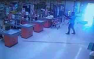 Carabinero de civil frustra robo a supermercado en La Florida tras disparar contra tres delincuentes