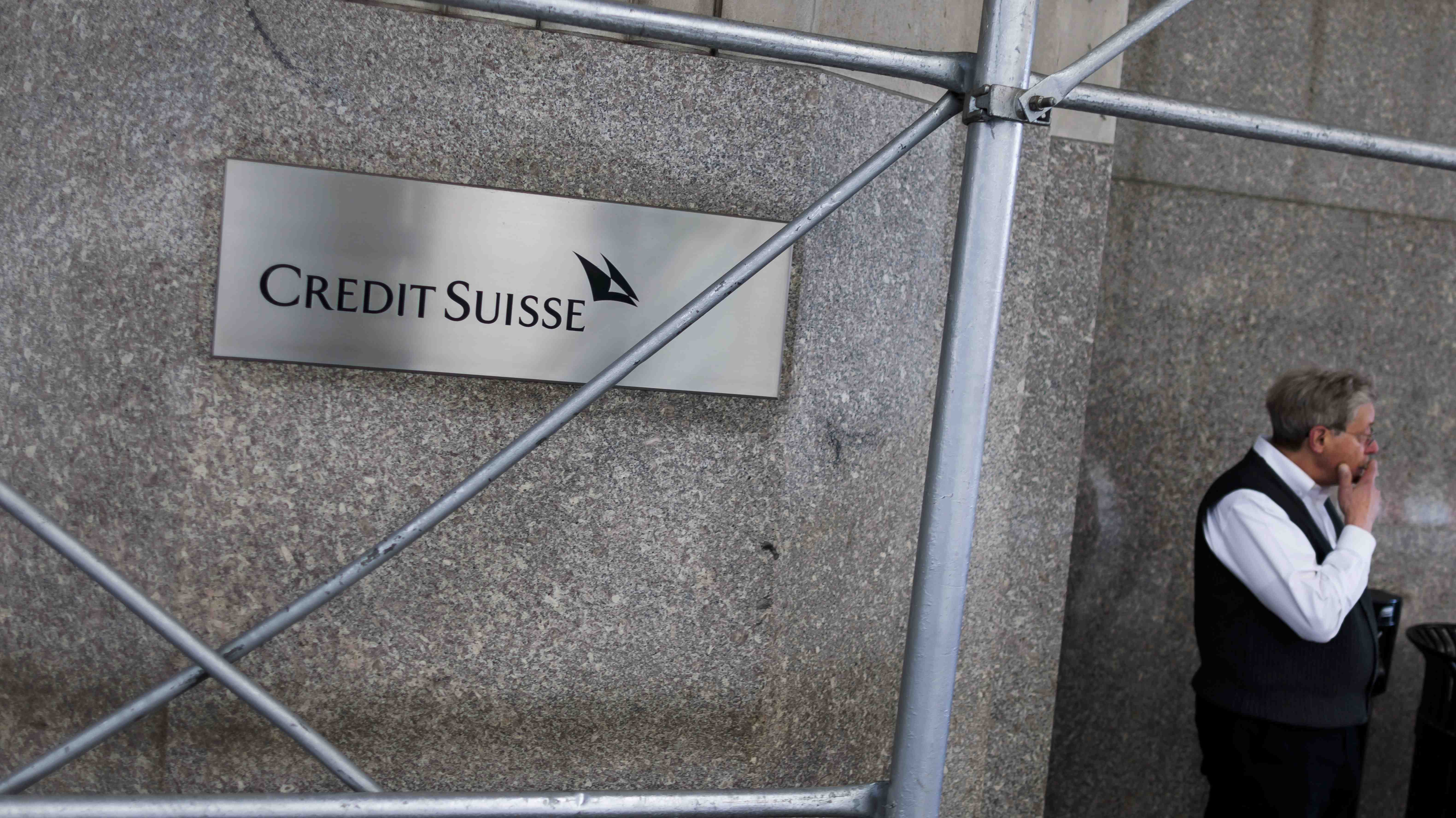 El colapso de Credit Suisse revela algunas feas verdades sobre Suiza para los inversionistas