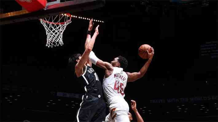 "Una de las volcadas del año", "de los mejores de mi carrera": Mira la extraordinaria clavada que sacó aplausos en la NBA