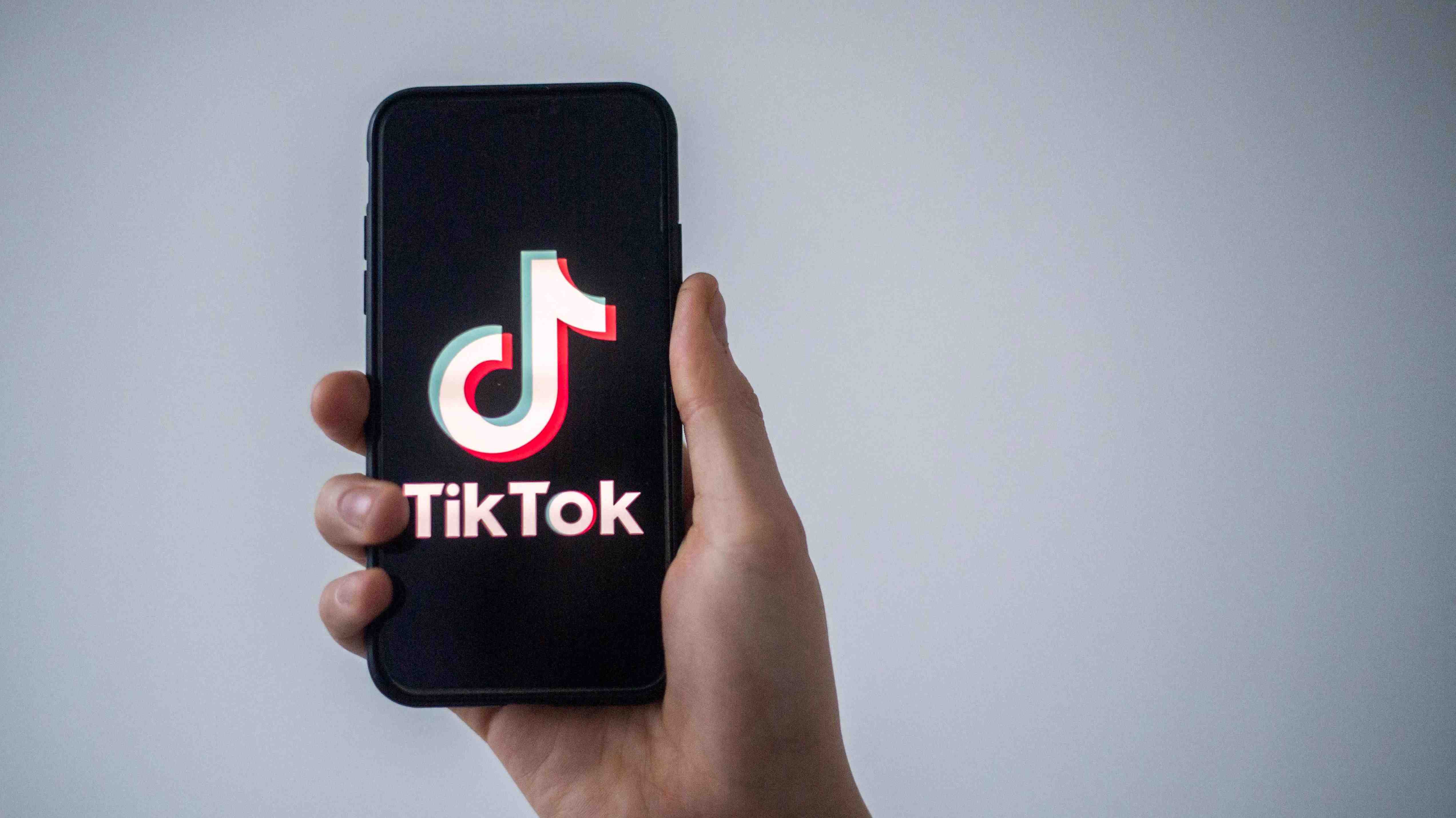 OnlyFans, TikTok e Instagram: El plan de fiscalización que activó el SII contra influencers por riesgo de incumplimiento tributario