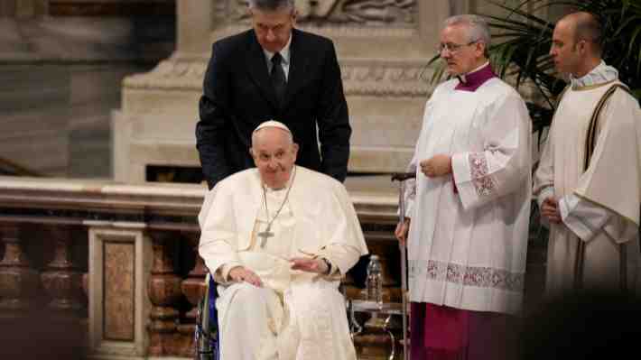Papa Francisco no acudirá al Coliseo y seguirá Vía Crucis desde su residencia en el Vaticano