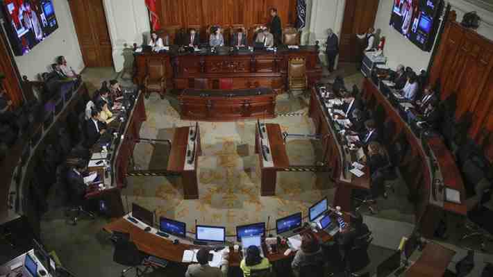 Minuta de la oposición advierte sobre enmiendas oficialistas con "parecido" al texto rechazado de la Convención