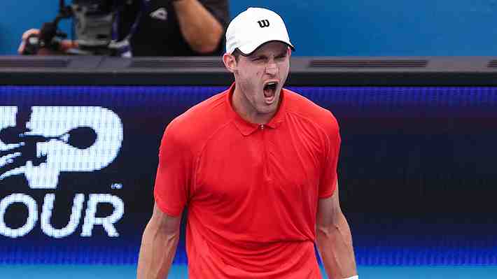 Notable: Nicolás Jarry salva un match point ante Matteo Arnaldi y se mete en cuartos de final del ATP de Adelaida